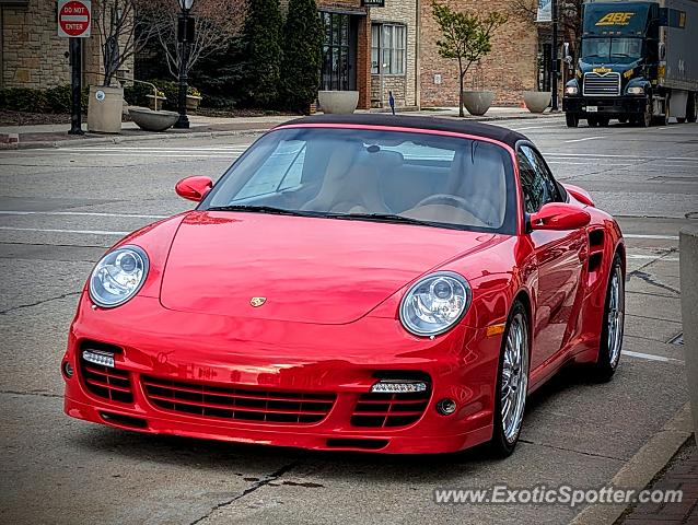 Porsche 911 Turbo spotted in De pere, Wisconsin