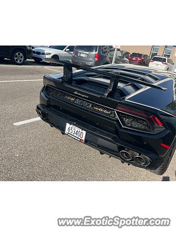 Lamborghini Huracan spotted in Edina, Minnesota