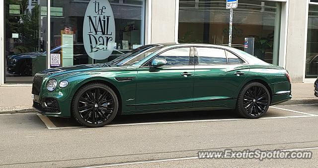 Bentley Flying Spur spotted in Zürich, Switzerland