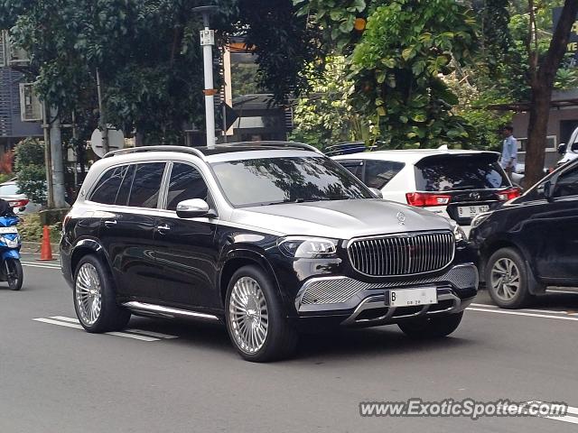 Mercedes Maybach spotted in Jakarta, Indonesia