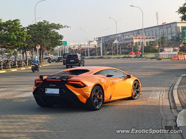 Lamborghini Huracan spotted in Jakarta, Indonesia