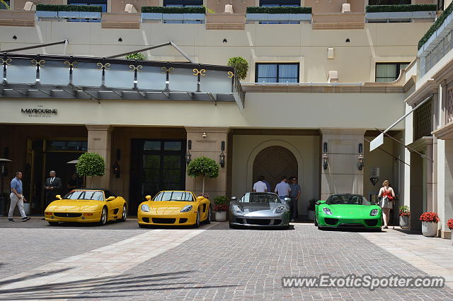 Porsche Carrera GT spotted in Beverly Hills, California