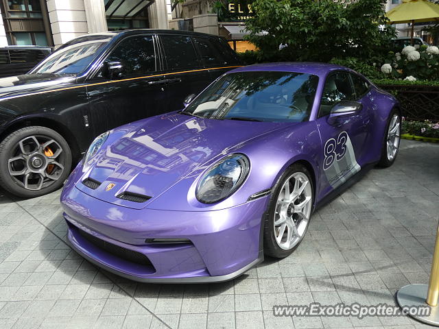 Porsche 911 GT3 spotted in London, United Kingdom