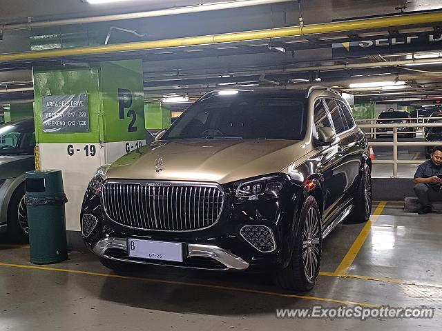 Mercedes Maybach spotted in Jakarta, Indonesia