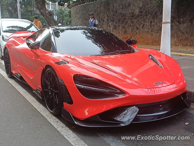 Mclaren 765LT spotted in Jakarta, Indonesia
