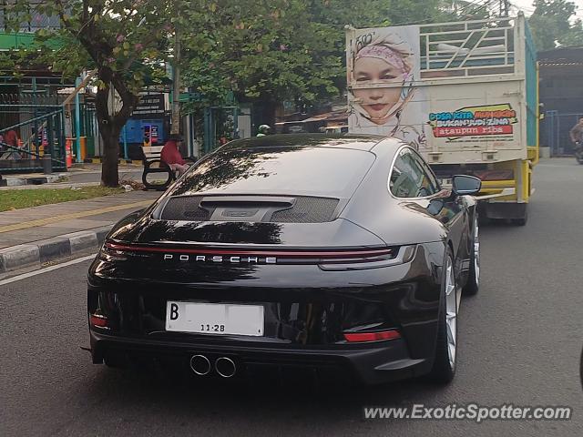 Porsche 911 GT3 spotted in Jakarta, Indonesia
