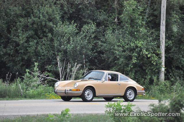 Porsche 911 spotted in Brookfield, Wisconsin