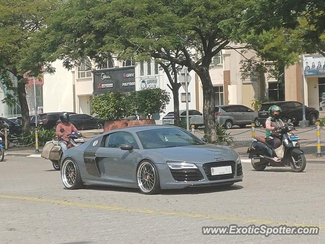 Audi R8 spotted in Jakarta, Indonesia