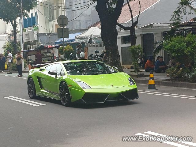 Lamborghini Gallardo spotted in Jakarta, Indonesia