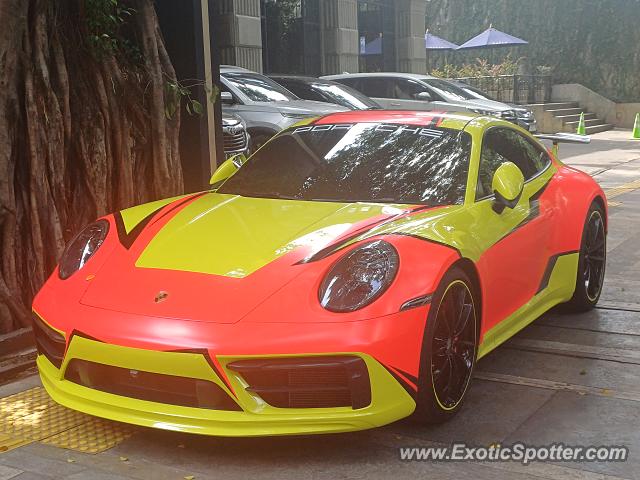 Porsche 911 spotted in Jakarta, Indonesia