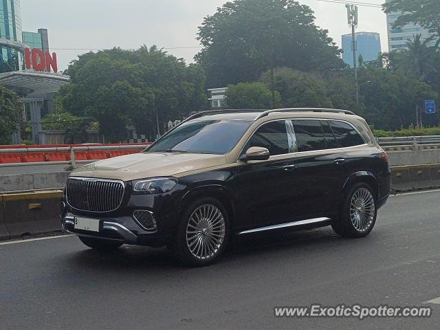 Mercedes Maybach spotted in Jakarta, Indonesia