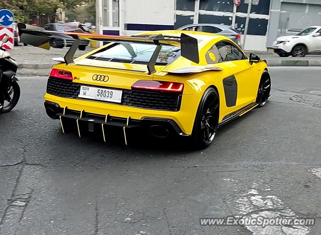 Audi R8 spotted in Tehran, Iran