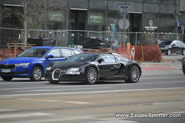 Bugatti Veyron spotted in Warsaw, Poland