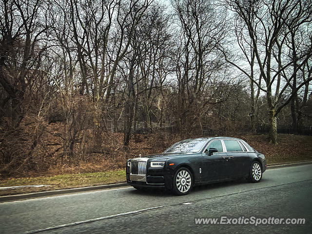 Rolls-Royce Phantom spotted in New York City, New York