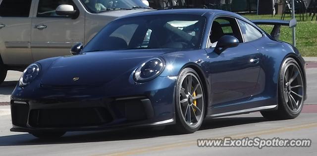 Porsche 911 GT3 spotted in Sister Bay, Wisconsin