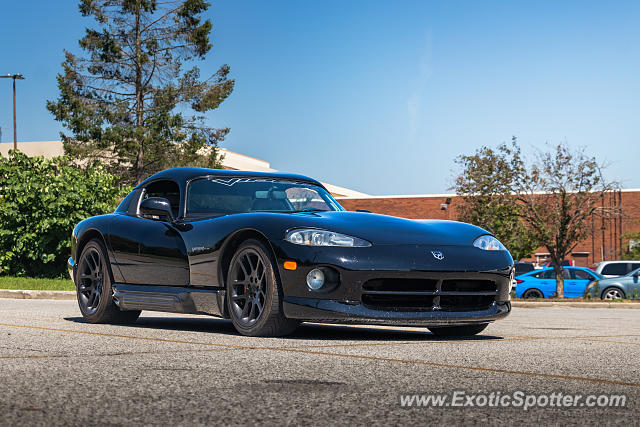 Dodge Viper spotted in Mishawaka, Indiana