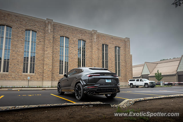 Lamborghini Urus spotted in South Bend, Indiana