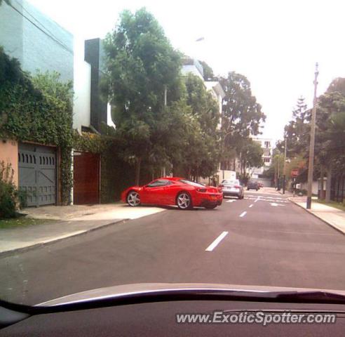 Ferrari 458 Italia spotted in Lima, Peru
