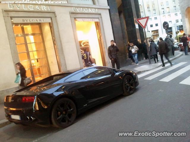 Lamborghini Gallardo spotted in Milan, Italy