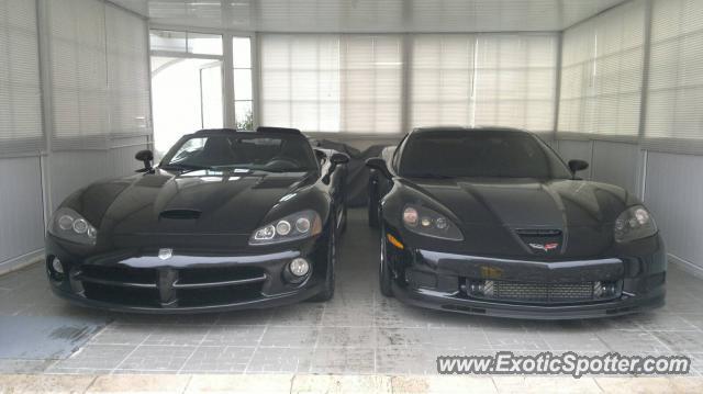 Dodge Viper spotted in Istanbul, Turkey