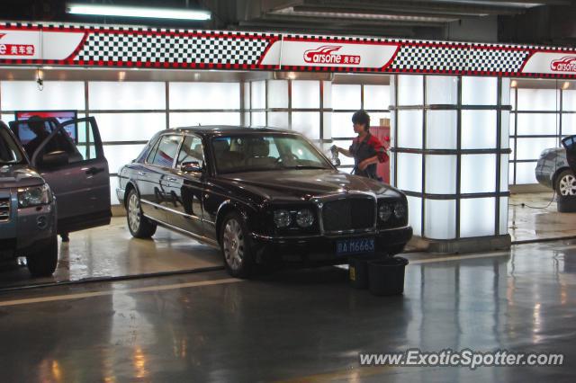 Bentley Arnage spotted in Beijing, China