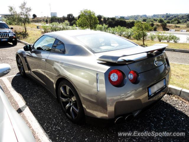 Nissan Skyline spotted in Rome, Italy