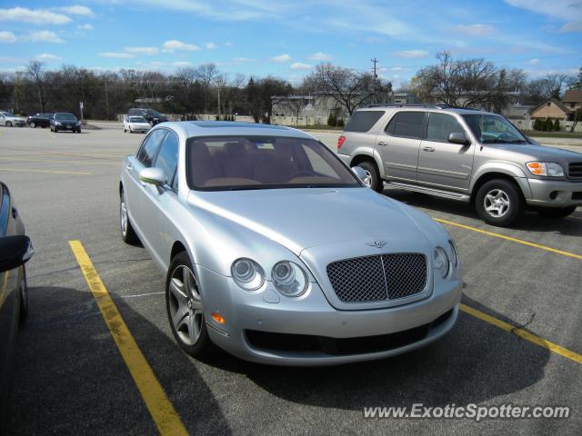 Bentley Continental spotted in Northbrook, Illinois