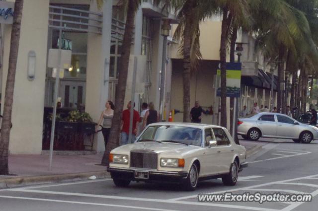 Rolls Royce Silver Spur spotted in Miami, Florida