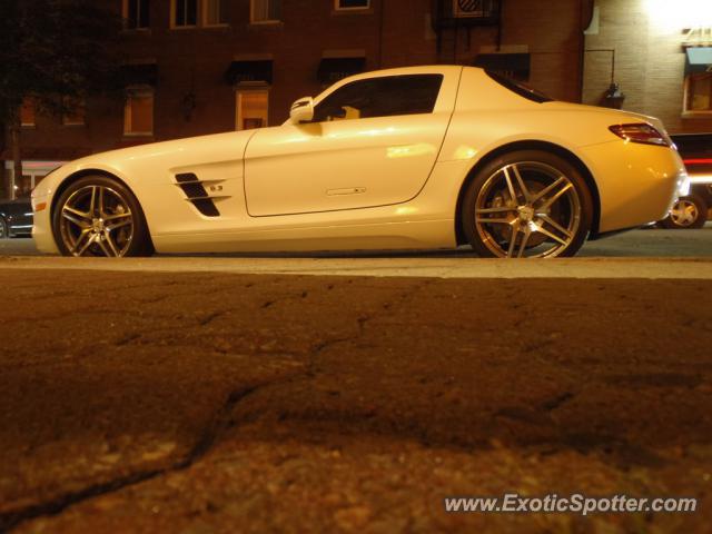 Mercedes SLS AMG spotted in Montreal, Canada