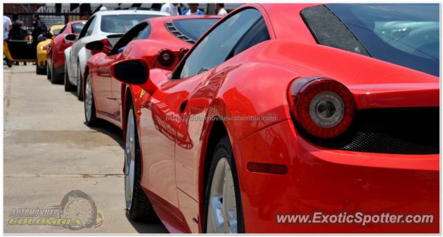 Ferrari 458 Italia spotted in Bogotá, Colombia