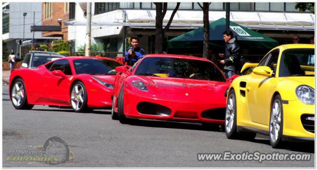 Ferrari 458 Italia spotted in Bogotá, Colombia
