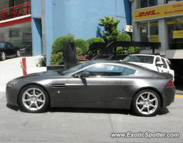 Aston Martin Vantage spotted in Df, Mexico, Mexico
