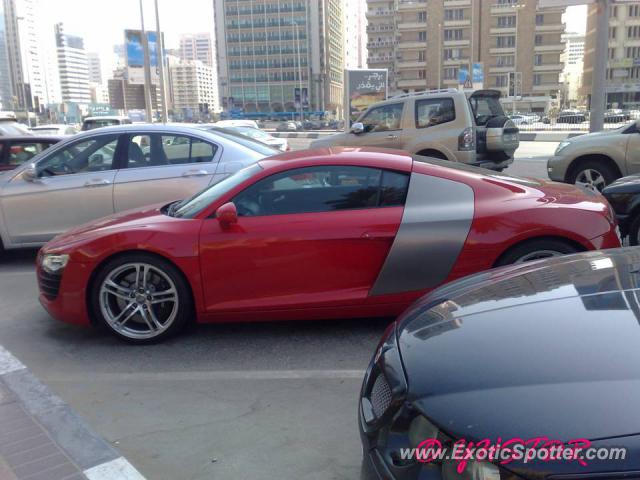 Audi R8 spotted in Abu Dhabi, United Arab Emirates