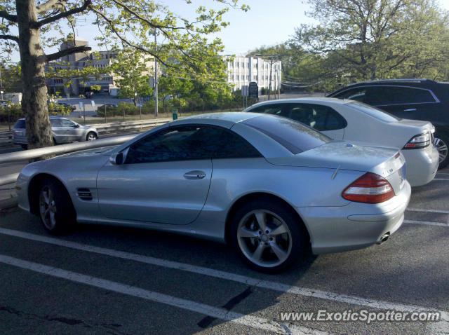 Mercedes SL600 spotted in Chestnut Hill, Massachusetts