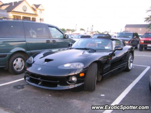 Dodge Viper spotted in Freeport, New York