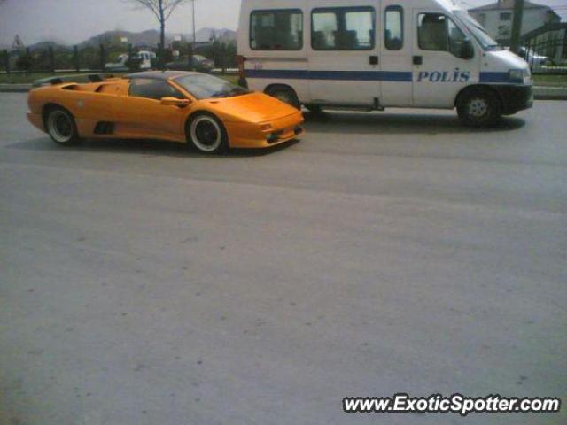 Lamborghini Diablo spotted in Ankara, Turkey