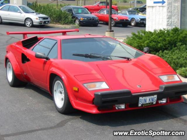 Lamborghini Countach spotted in Oakville, Canada
