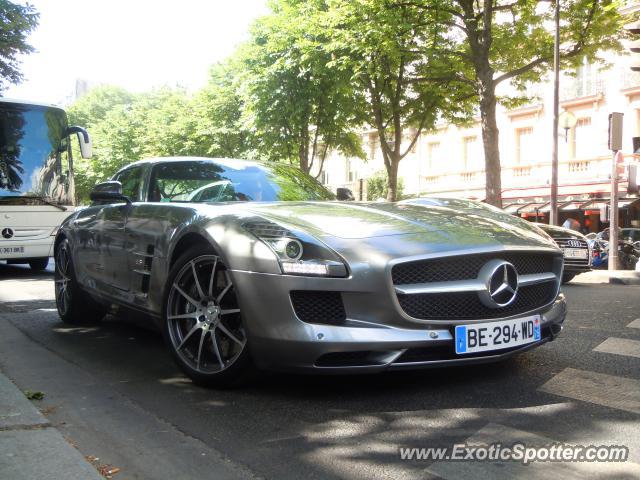 Mercedes SLS AMG spotted in Paris, France