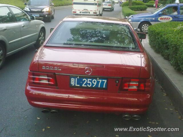 Mercedes SL600 spotted in SHANGHAI, China