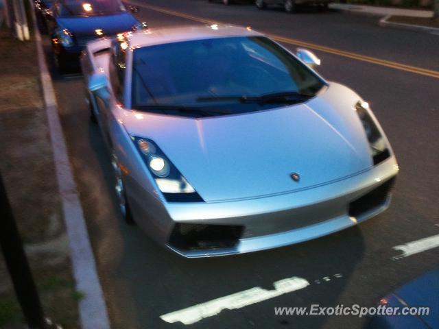 Lamborghini Gallardo spotted in West Hartford, Connecticut