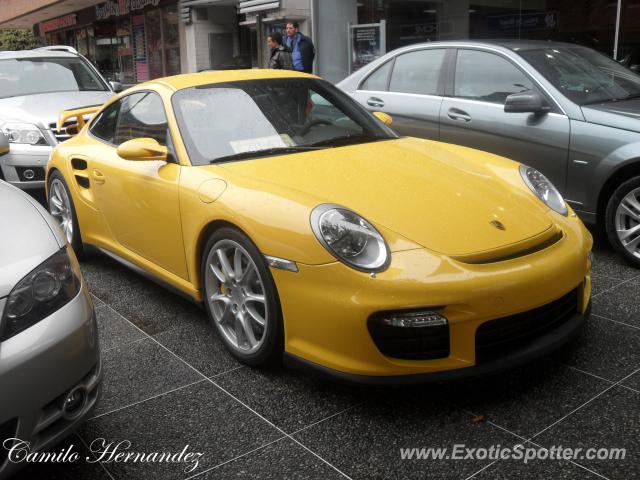 Porsche 911 GT2 spotted in Bogota, Colombia