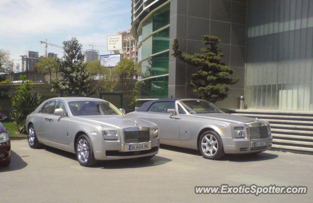 Rolls Royce Ghost spotted in Istanbul, Turkey