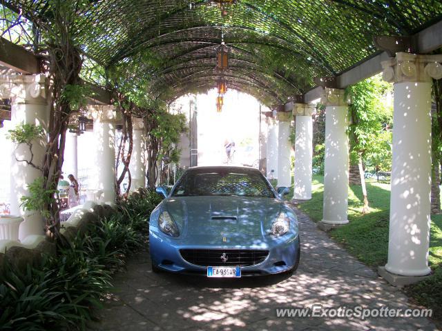 Ferrari California spotted in Sorrento, Italy