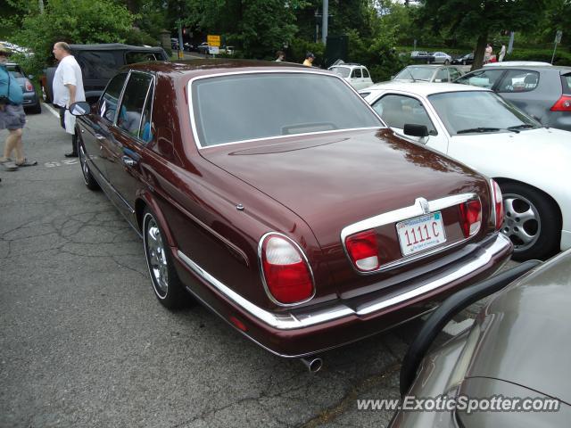 Rolls Royce Silver Seraph spotted in Greenwich, Connecticut