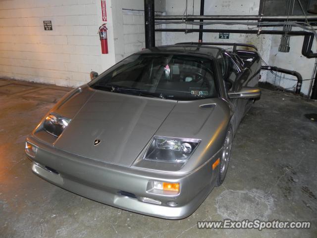 Lamborghini Diablo spotted in Philadelphia, Pennsylvania