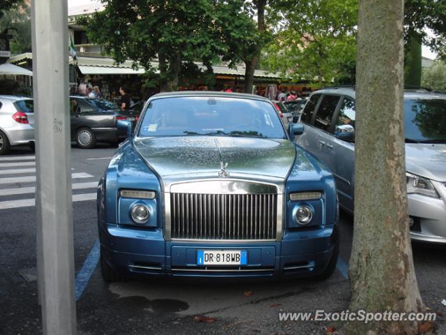 Rolls Royce Phantom spotted in Sirmione Garda, Italy
