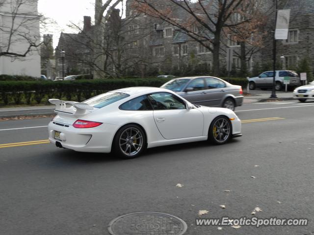 Porsche 911 GT3 spotted in Princeton, New Jersey