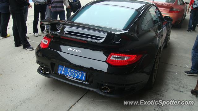 Porsche 911 GT2 spotted in SHANGHAI, China