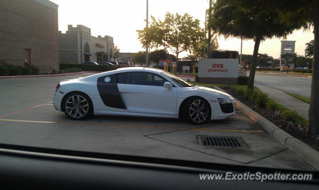 Audi R8 spotted in Webster, Texas
