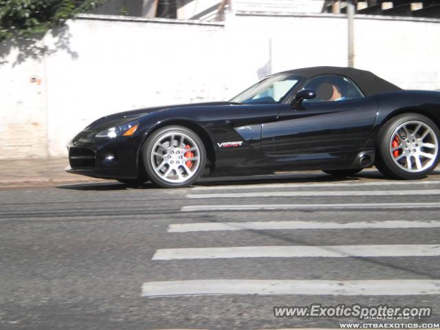 Dodge Viper spotted in Curitiba, PR, Brazil